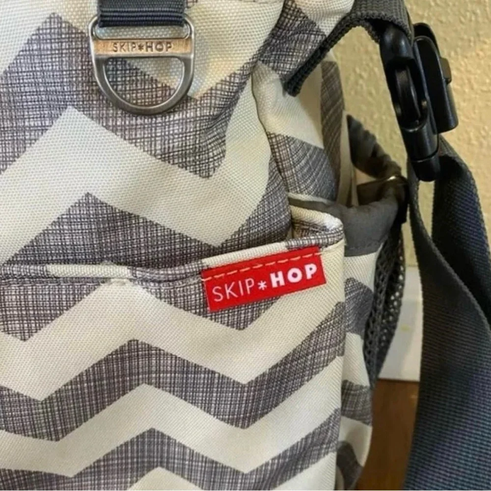 Skip Hop Chevron Duo Signature Diaper Bag